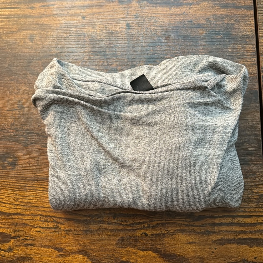 Grey Shirt Sleeve Shirt; Brand: SHEIN, Size: L, Color: Gray